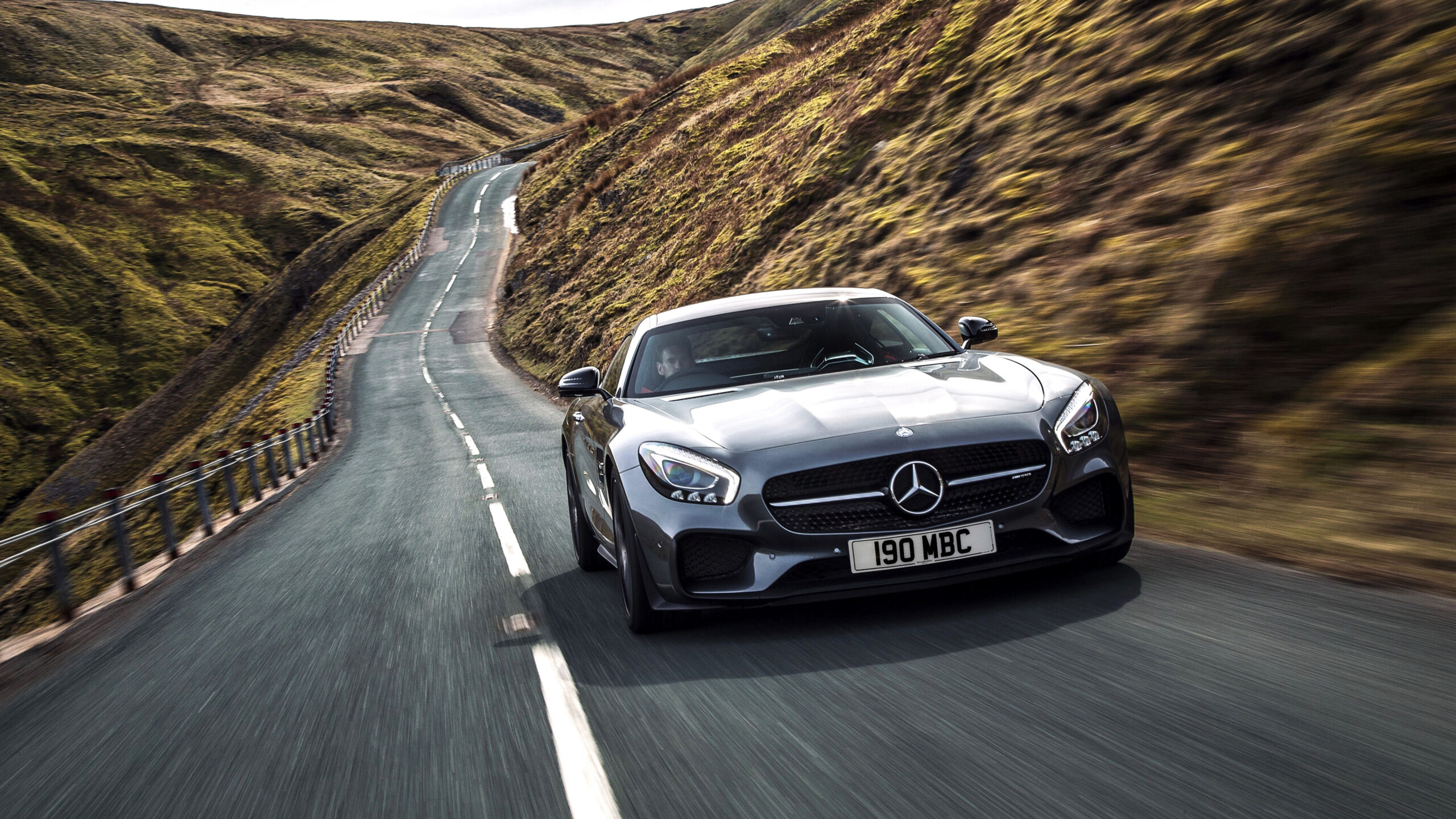 2015_mercedes_amg_gt_s_uk_spec-HD